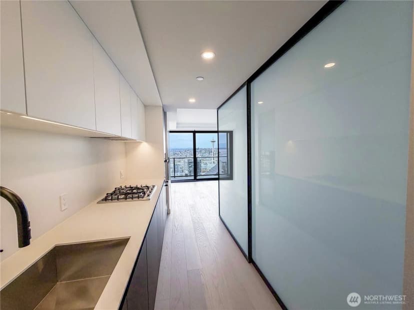 Property photo for 300 Virginia Street #3812, Seattle photo 2