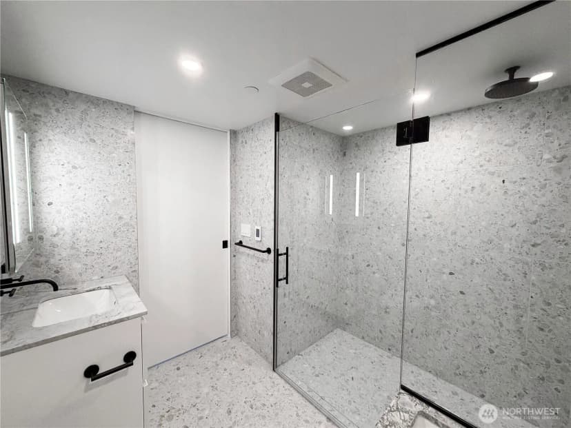 Property photo for 300 Virginia Street #3812, Seattle photo 6