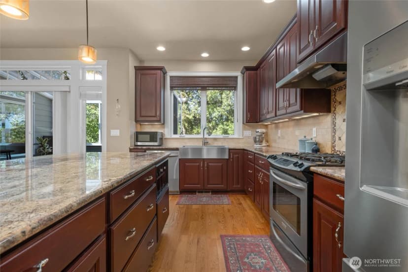 Property photo for 2308 18th Street, Anacortes photo 16