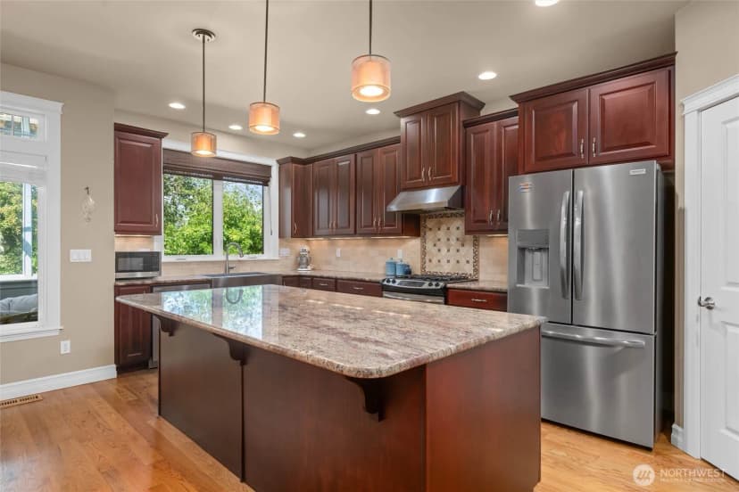 Property photo for 2308 18th Street, Anacortes photo 17