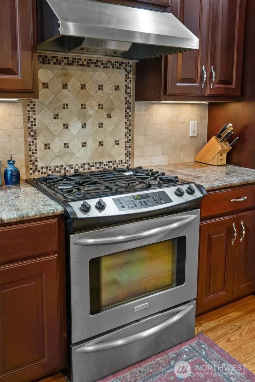 Property photo for 2308 18th Street, Anacortes photo 18