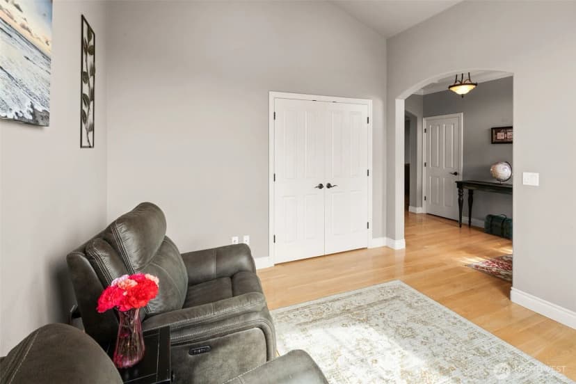 Property photo for 7505 Crestfields Road, Yakima photo 9