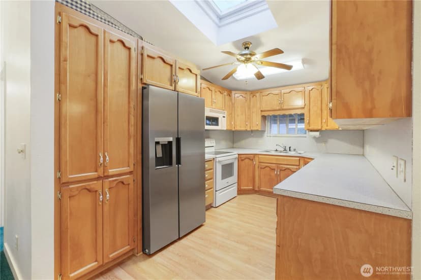Property photo for 45337 Main Street, Concrete photo 27