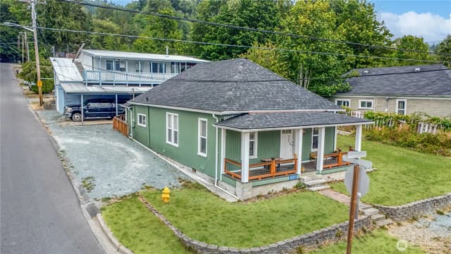 Property photo for 45337 Main Street, Concrete