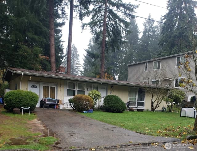 Property photo for 1718 144th Avenue Se, Bellevue