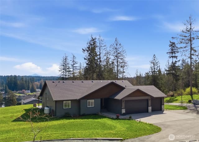 Property photo for 15122 56th Avenue Nw, Stanwood photo 4