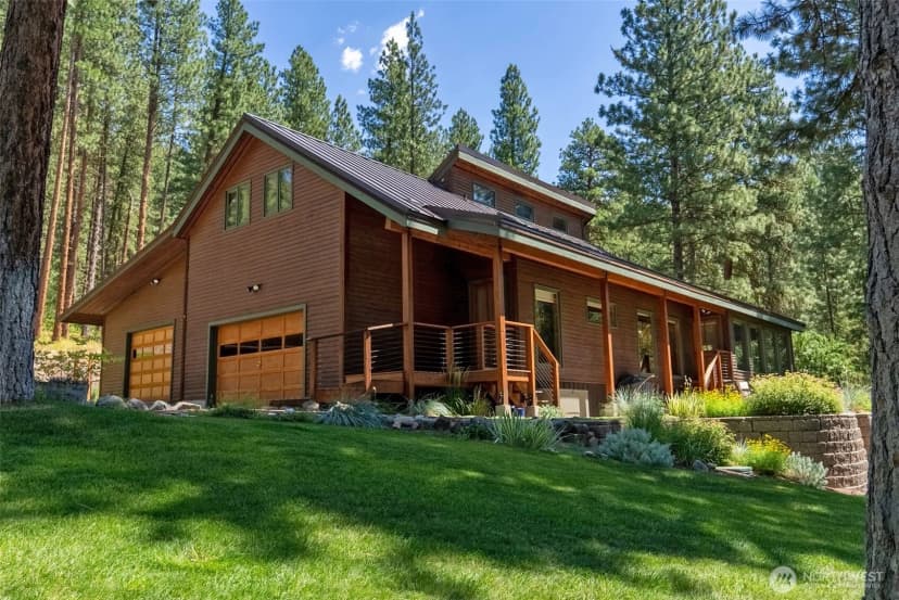 Property photo for 2 Trillium Road, Winthrop