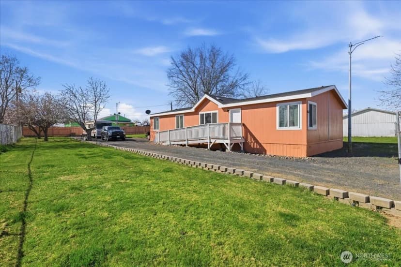 Property photo for 153 Nw Quincy Place, Soap Lake photo 3