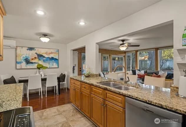 Property photo for 15014 54th Place W, Edmonds photo 13