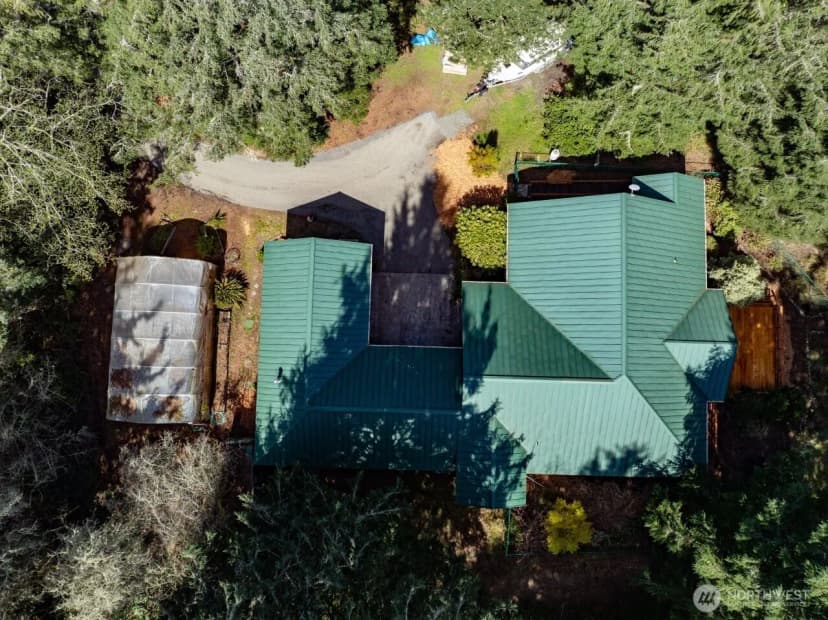 Property photo for 16820 Sandridge Road, Long Beach photo 37