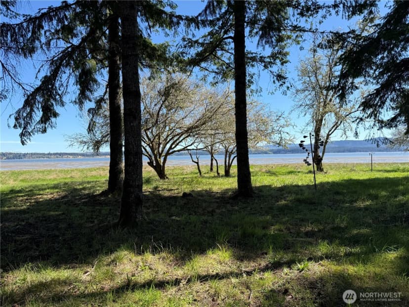 Property photo for 16820 Sandridge Road, Long Beach photo 32