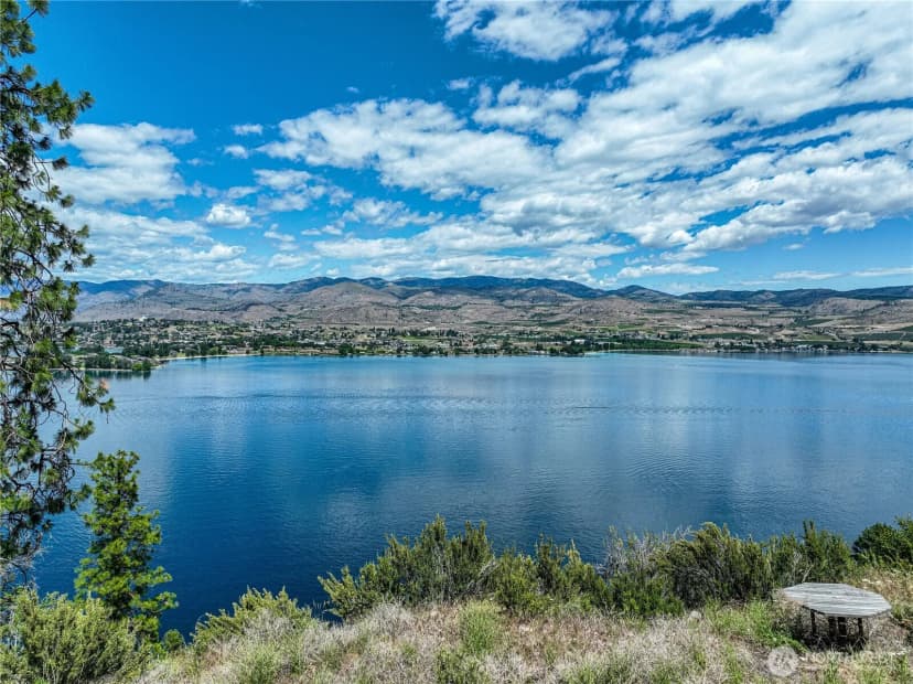 Property photo for 4620 South Lakeshore Rd., Chelan photo 7