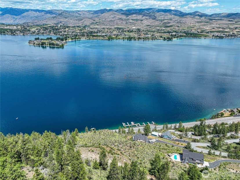 Property photo for 4620 South Lakeshore Rd., Chelan photo 4