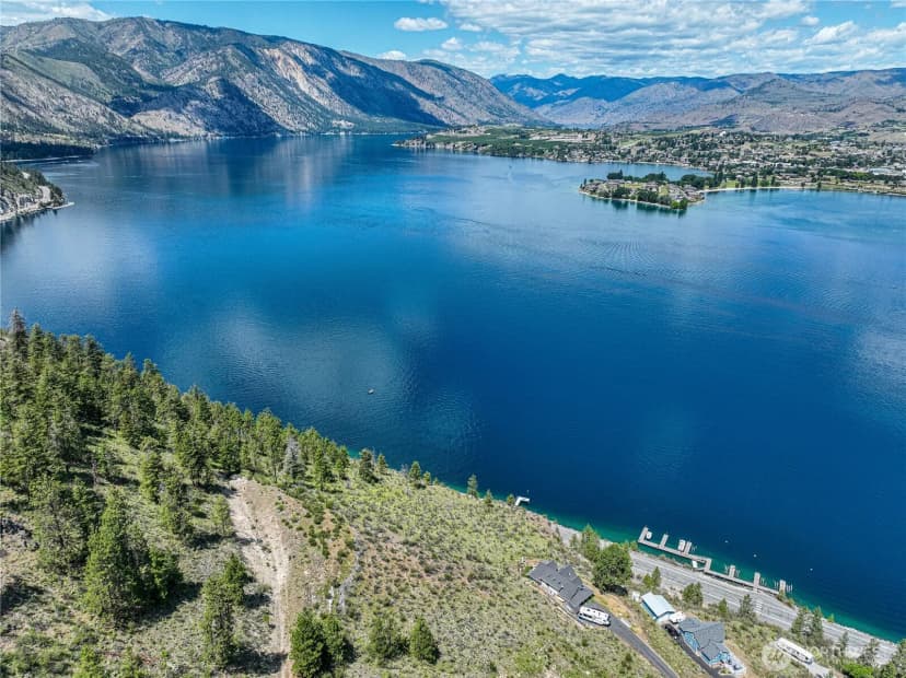 Property photo for 4620 South Lakeshore Rd., Chelan