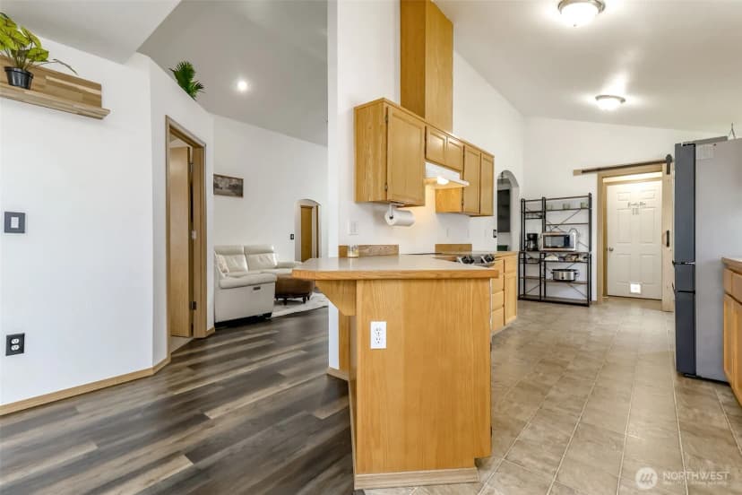 Property photo for 774 Carriage Court Drive W, Eatonville photo 11