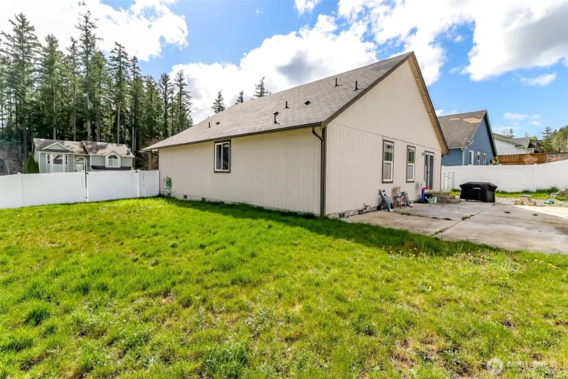 Property photo for 774 Carriage Court Drive W, Eatonville photo 33