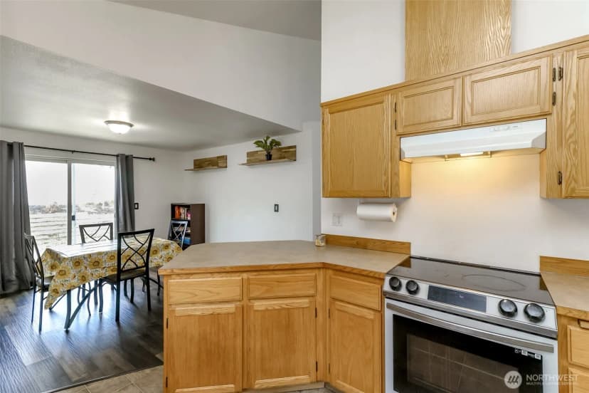 Property photo for 774 Carriage Court Drive W, Eatonville photo 9