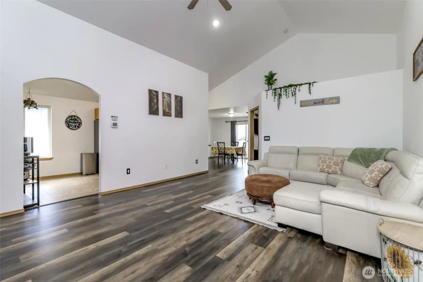 Property photo for 774 Carriage Court Drive W, Eatonville photo 7