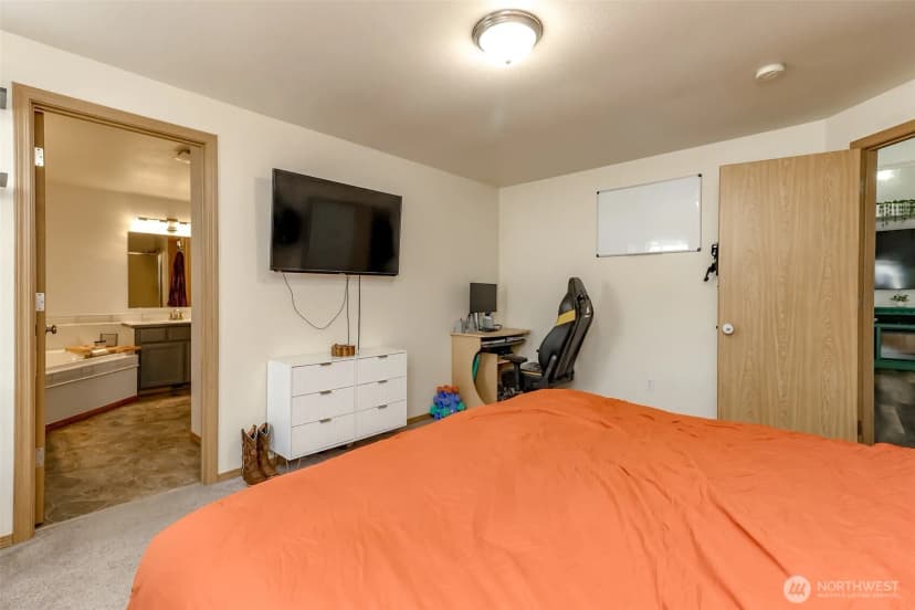 Property photo for 774 Carriage Court Drive W, Eatonville photo 19