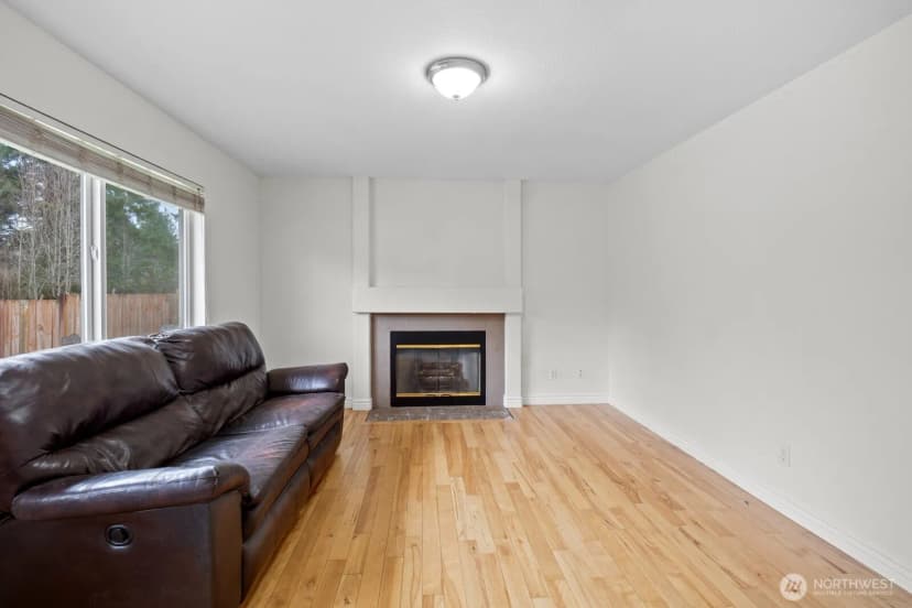 Property photo for 8201 295th St S, Roy photo 13