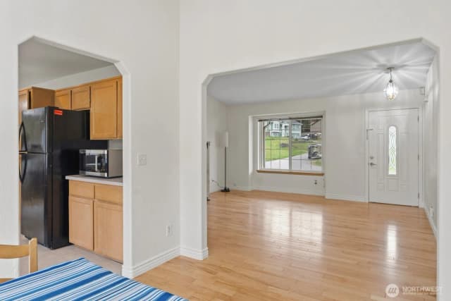 Property photo for 8201 295th St S, Roy photo 4