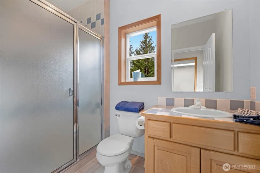 Property photo for 6733 115th Street Nw, Marysville photo 15