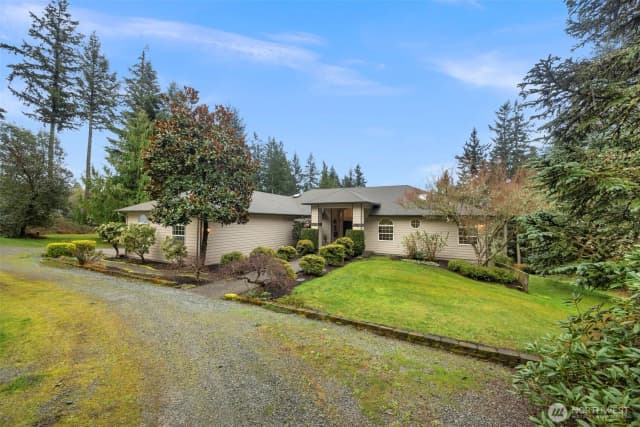 Property photo for 6733 115th Street Nw, Marysville photo 3