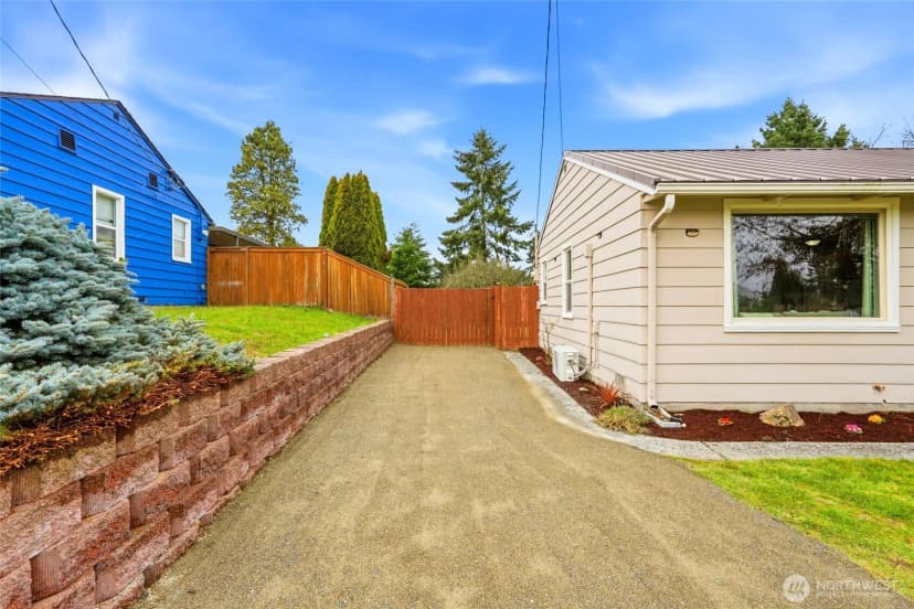 Property photo for 220 Sw 137th St, Burien photo 25