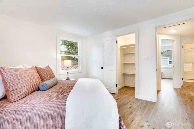 Property photo for 2450 Marine Drive, Bremerton photo 16