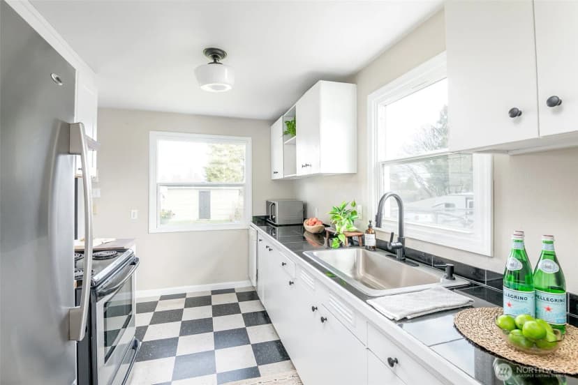 Property photo for 4909 N 30th Street, Tacoma photo 11