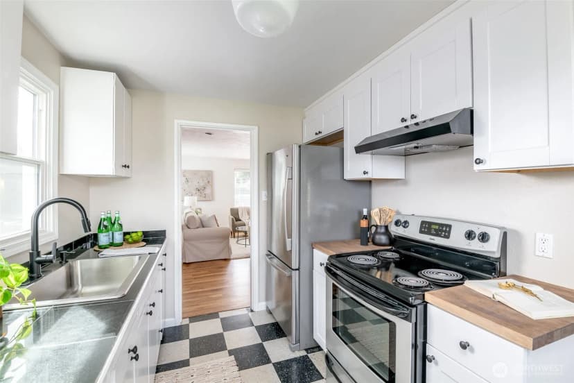 Property photo for 4909 N 30th Street, Tacoma photo 14