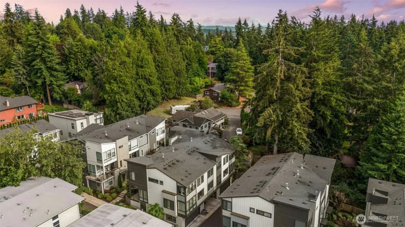 Property photo for 7829 Ne 121st Lane #a, Kirkland photo 33
