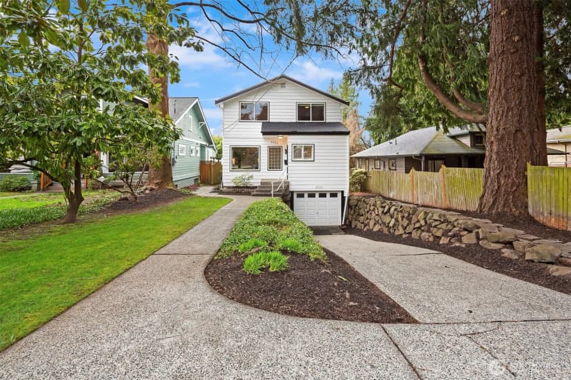 Property photo for 6939 Fauntleroy Way Sw, Seattle photo 2