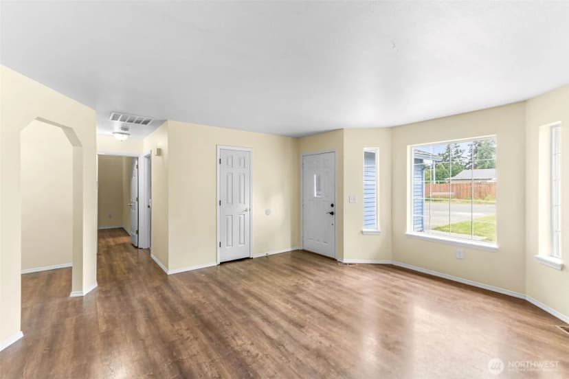 Property photo for 218 Saint Helens Way, Winlock photo 6
