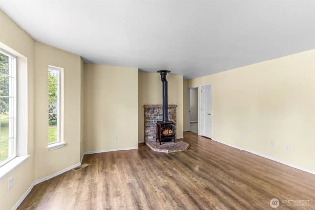Property photo for 218 Saint Helens Way, Winlock photo 5
