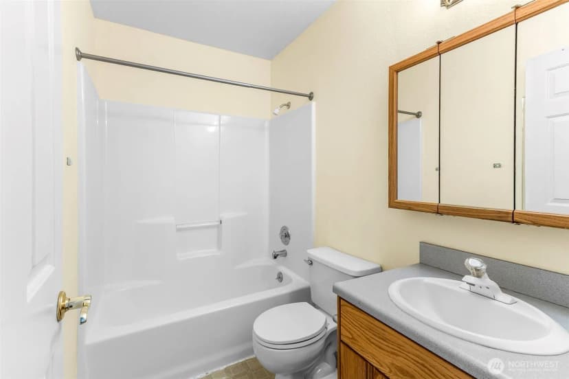 Property photo for 218 Saint Helens Way, Winlock photo 20