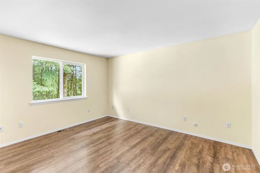 Property photo for 218 Saint Helens Way, Winlock photo 15