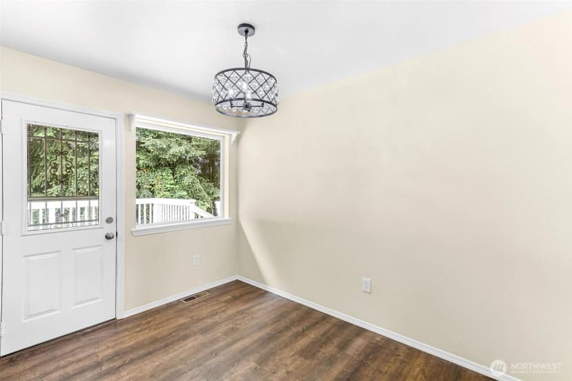 Property photo for 218 Saint Helens Way, Winlock photo 9