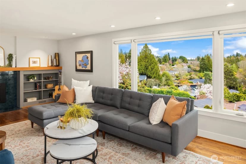 Property photo for 5218 Ivanhoe Place Ne, Seattle photo 13