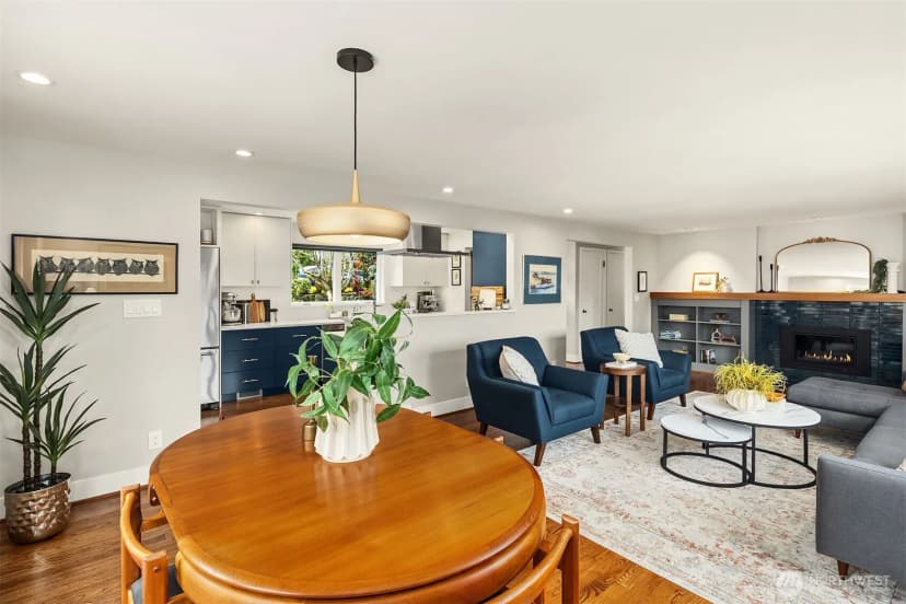 Property photo for 5218 Ivanhoe Place Ne, Seattle photo 15
