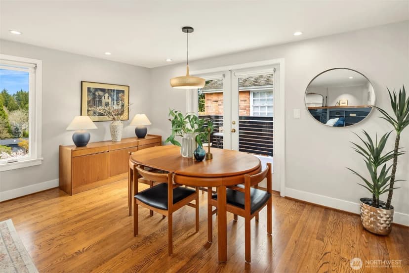 Property photo for 5218 Ivanhoe Place Ne, Seattle photo 14