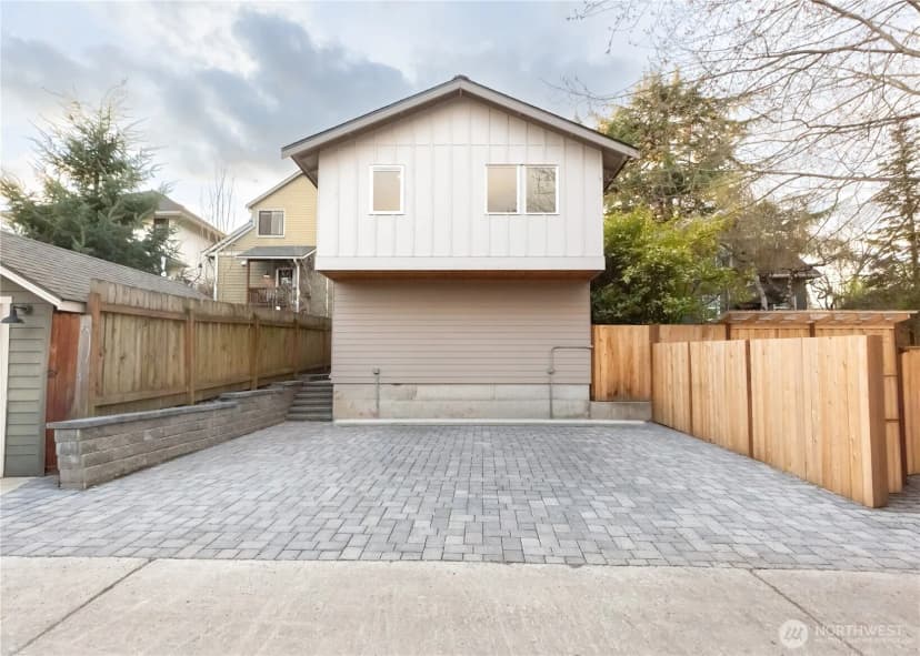 Property photo for 1530 25th Ave #b, Seattle photo 19
