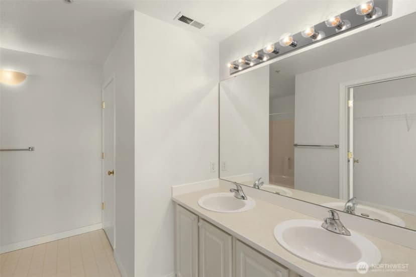 Property photo for 5239 164th Avenue Se #14-3, Bellevue photo 18