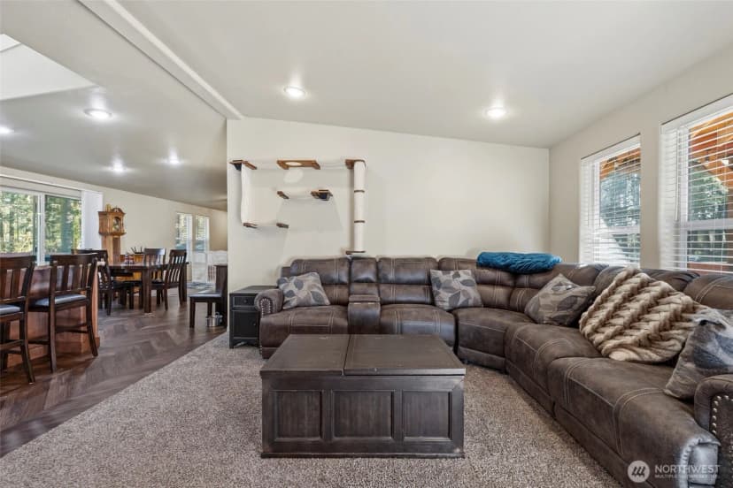 Property photo for 371 Sunset Drive, Oak Harbor photo 14