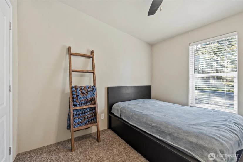 Property photo for 371 Sunset Drive, Oak Harbor photo 17