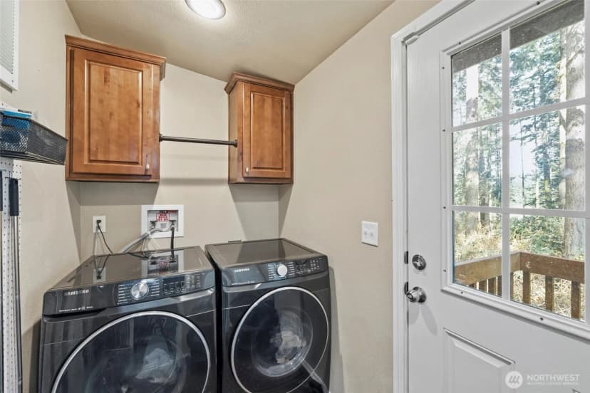 Property photo for 371 Sunset Drive, Oak Harbor photo 19