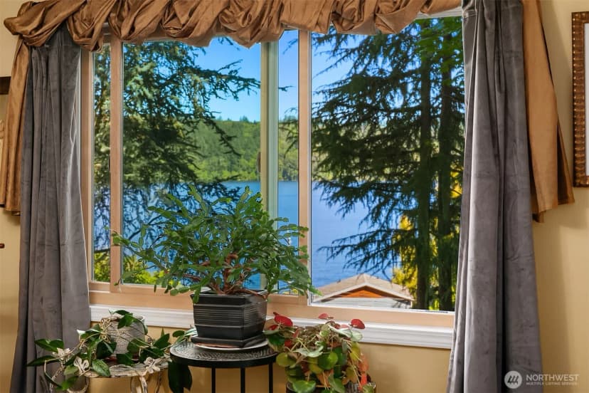 Property photo for 13731 42nd Place Ne, Seattle photo 15