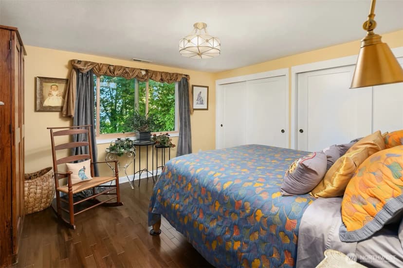 Property photo for 13731 42nd Place Ne, Seattle photo 16