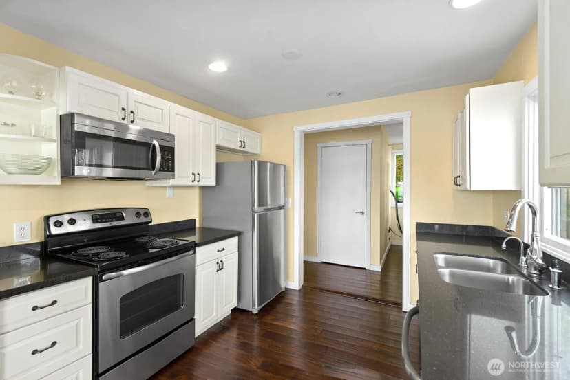 Property photo for 8032 Sw Hawthorne Lane, Vashon photo 8