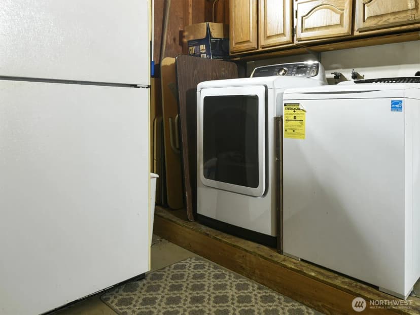 Property photo for 7713 Zircon Drive Sw, Lakewood photo 14